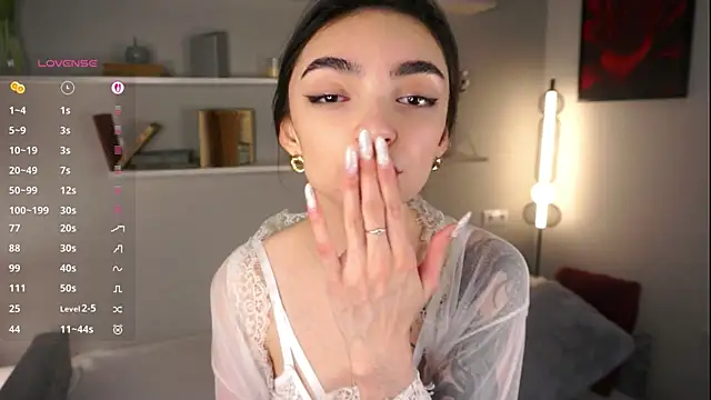 Morena Dolce online show from October 2025 05:27:01 AM