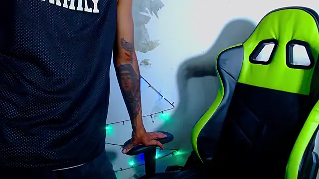 sensualduo online show from December 2024 04:52:01 AM