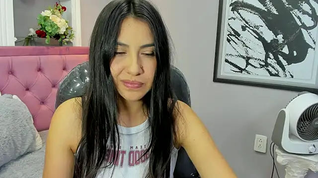 miel latina online show from April 2026 08:36:02 PM