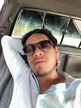 marlonghc4 online show from November 2025 07:25:02 PM