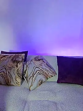 AliishaPss online show from November 2025 08:22:02 PM