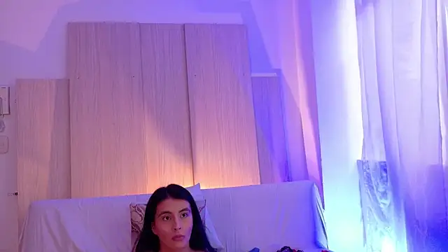 Snapshot of AliishaPss chatting on June 2026 04:35:02 PM AliishaPss online show from June 2026 04:35:02 PM