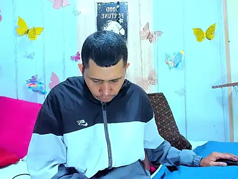 afroditoo online show from November 2025 12:31:01 AM