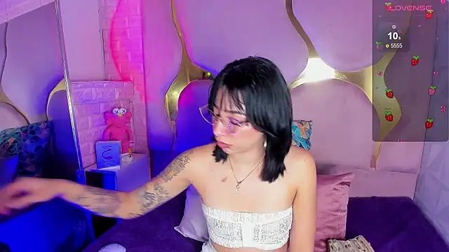 Niina Sissy online show from January 2026 03:43:01 AM