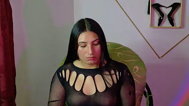 Snapshot of Linda_andrew chatting on February 2026 07:08:01 PM Linda andrew online show from February 2026 07:08:01 PM