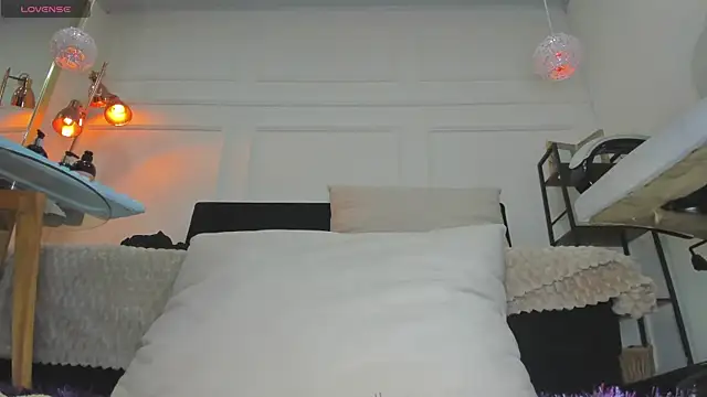 im Lorena online show from December 2025 07:54:02 PM