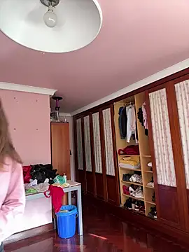 Wildmaca online show from November 2025 11:23:02 AM