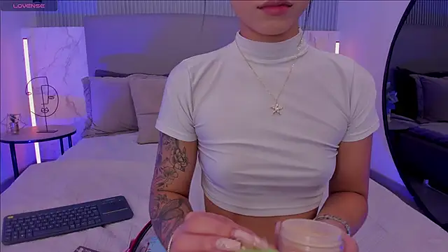 NaishaFord 1 online show from September 2025 03:28:01 AM