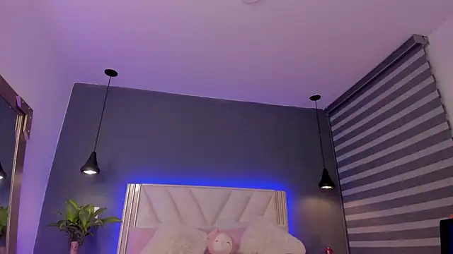 NaishaFord 1 online show from March 2026 03:23:01 AM