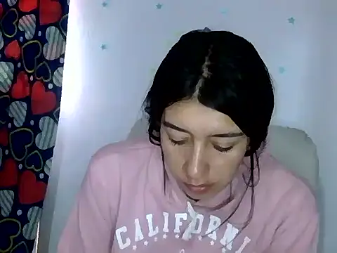 Madow Lu online show from November 2025 12:49:02 PM