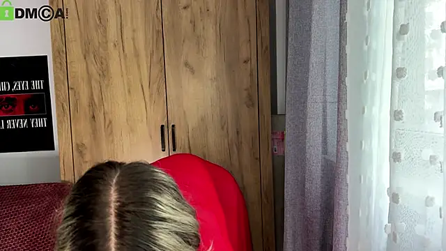 ScarlettSmithX online show from October 2025 06:33:01 AM