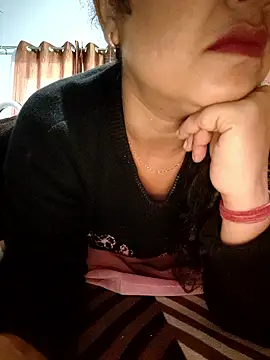 Snapshot of CUTE-PX chatting on January 2026 03:33:01 AM CUTE-PX online show from January 2026 03:33:01 AM