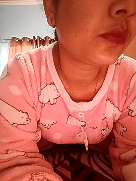 Snapshot of CUTE-PX chatting on February 2026 05:38:01 AM CUTE-PX online show from February 2026 05:38:01 AM