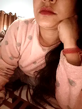 Snapshot of CUTE-PX chatting on February 2026 04:52:02 AM CUTE-PX online show from February 2026 04:52:02 AM