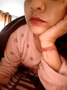 Snapshot of CUTE-PX chatting on February 2026 04:20:02 AM CUTE-PX online show from February 2026 04:20:02 AM