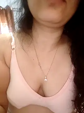 Snapshot of CUTE-PX chatting on March 2026 05:19:01 AM CUTE-PX online show from March 2026 05:19:01 AM