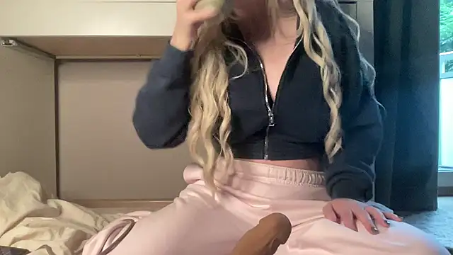 Wodkarella online show from September 2025 07:34:02 AM