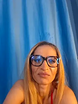 aellabeyonce online show from October 2025 11:40:01 AM