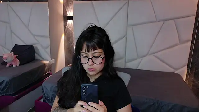 sophiaa 7 online show from February 2026 11:20:01 AM