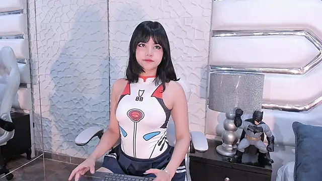 TatiLee online show from December 2025 02:35:01 PM