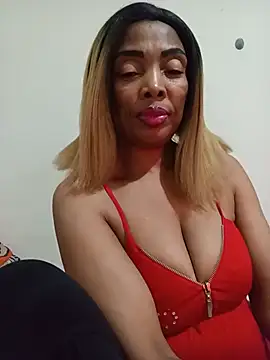 Snapshot of SEXYMOANSXX chatting on June 2026 01:55:01 PM SEXYMOANSXX online show from June 2026 01:55:01 PM