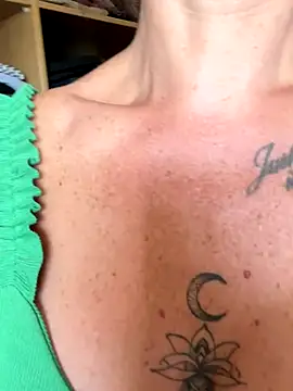 Snapshot of spycyfanny chatting on September 2025 12:39:01 PM spycyfanny online show from September 2025 12:39:01 PM