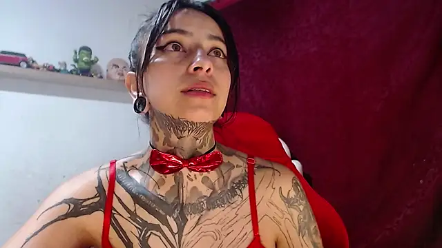 Julls420 online show from September 2025 07:18:02 AM