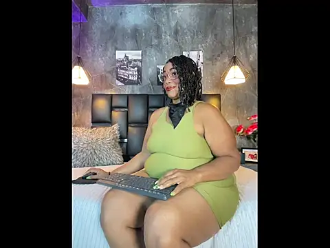 Snapshot of aranzzalatin chatting on March 2026 11:56:02 AM aranzzalatin online show from March 2026 11:56:02 AM