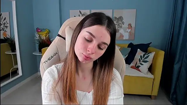 SweetyLicky online show from September 2025 02:38:01 PM