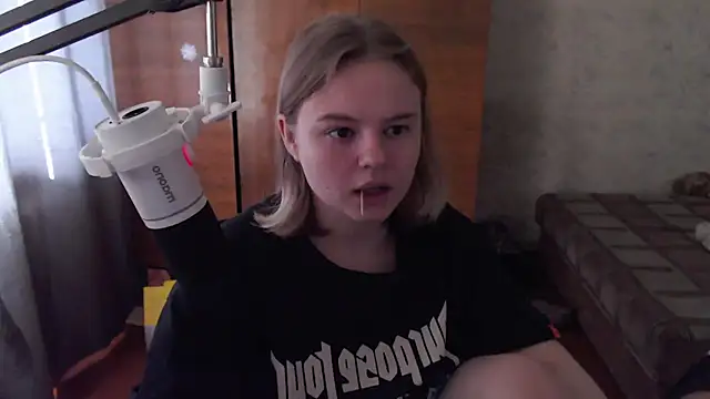 SlipperSherry online show from October 2025 08:20:01 AM