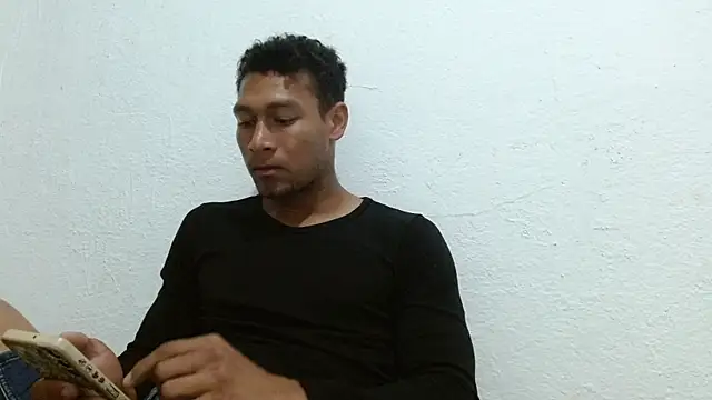 Snapshot of RyanLeon01 chatting on July 2026 10:48:01 PM RyanLeon01 online show from July 2026 10:48:01 PM