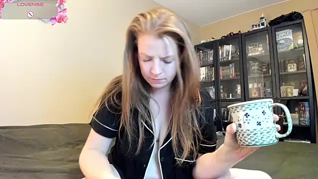 LndsyR90 online show from December 2025 04:08:02 AM