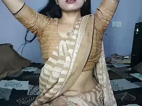 ROSE GOLDE online show from May 2026 01:19:01 PM