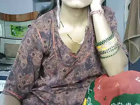 ROSE GOLDE online show from June 2026 06:51:01 AM