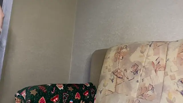 Marinpeach online show from February 2026 12:00:01 PM