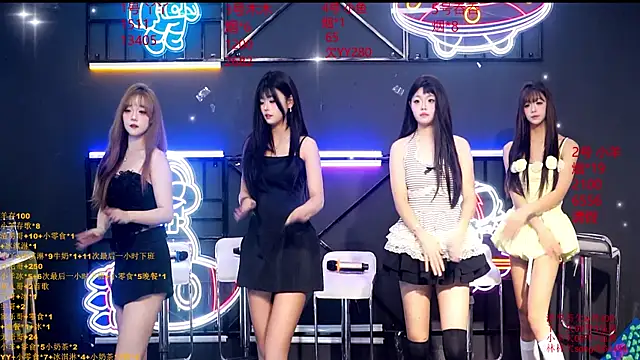 Snapshot of EYgirl222 chatting on September 2025 12:29:01 PM EYgirl222 online show from September 2025 12:29:01 PM