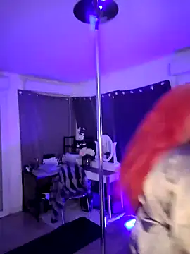 iamlalamilano online show from February 2026 05:43:02 PM