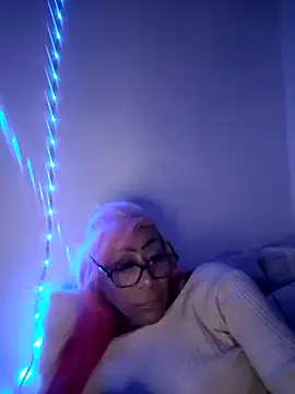 iamlalamilano online show from March 2026 11:19:01 PM