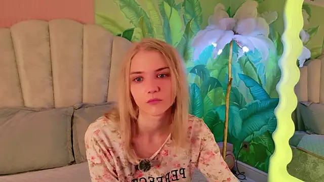 4example Chloe online show from June 2026 05:43:02 AM