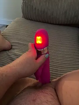 busty p online show from September 2025 08:38:02 AM