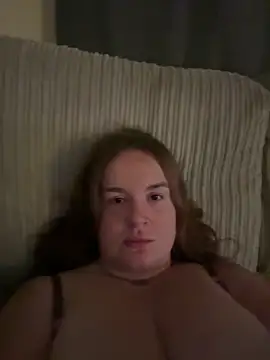 busty p online show from October 2025 09:21:02 PM