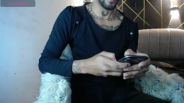 LickMyInk online show from January 2026 05:43:01 AM