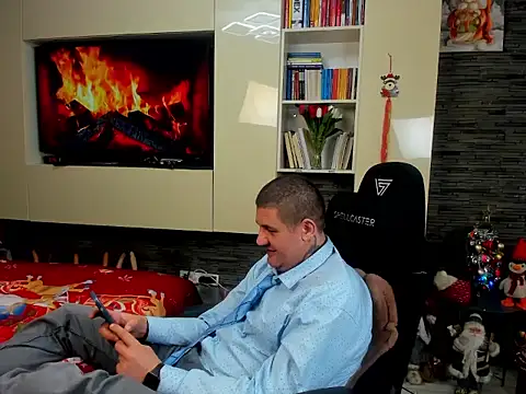 SpartacusDaddy48 online show from January 2026 10:46:01 PM