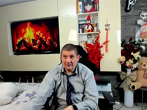 SpartacusDaddy48 online show from March 2026 07:32:01 PM