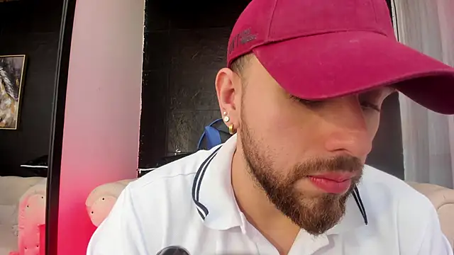 Maximo Wolff online show from October 2025 09:05:02 PM