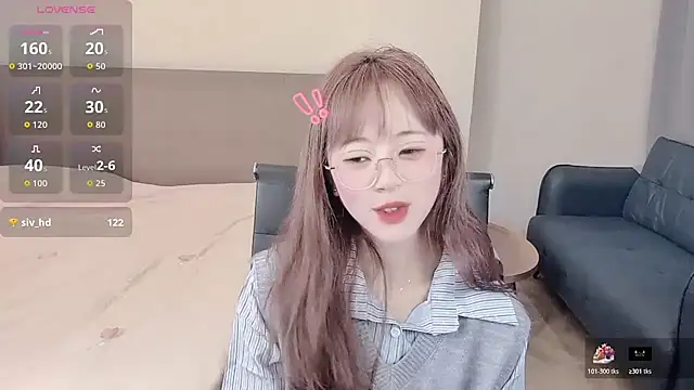 nini a online show from October 2025 10:55:01 AM