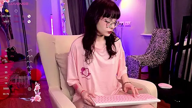 Misa Perfect online show from November 2025 11:40:02 AM