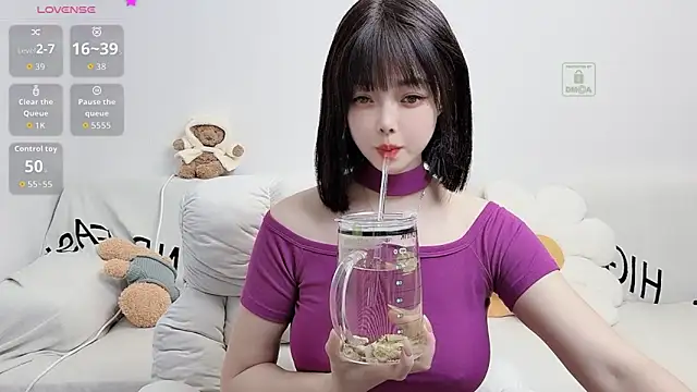 uikyy1 online show from September 2025 03:24:01 PM