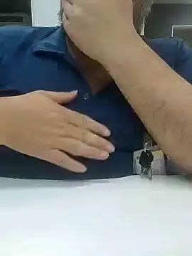 Nylton1982 online show from December 2025 08:57:01 PM