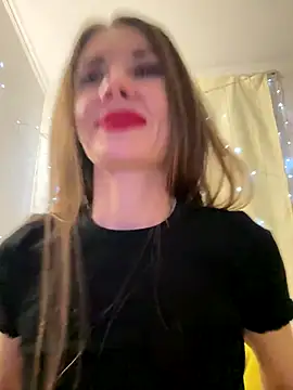 LucieMack online show from December 2025 07:19:02 PM